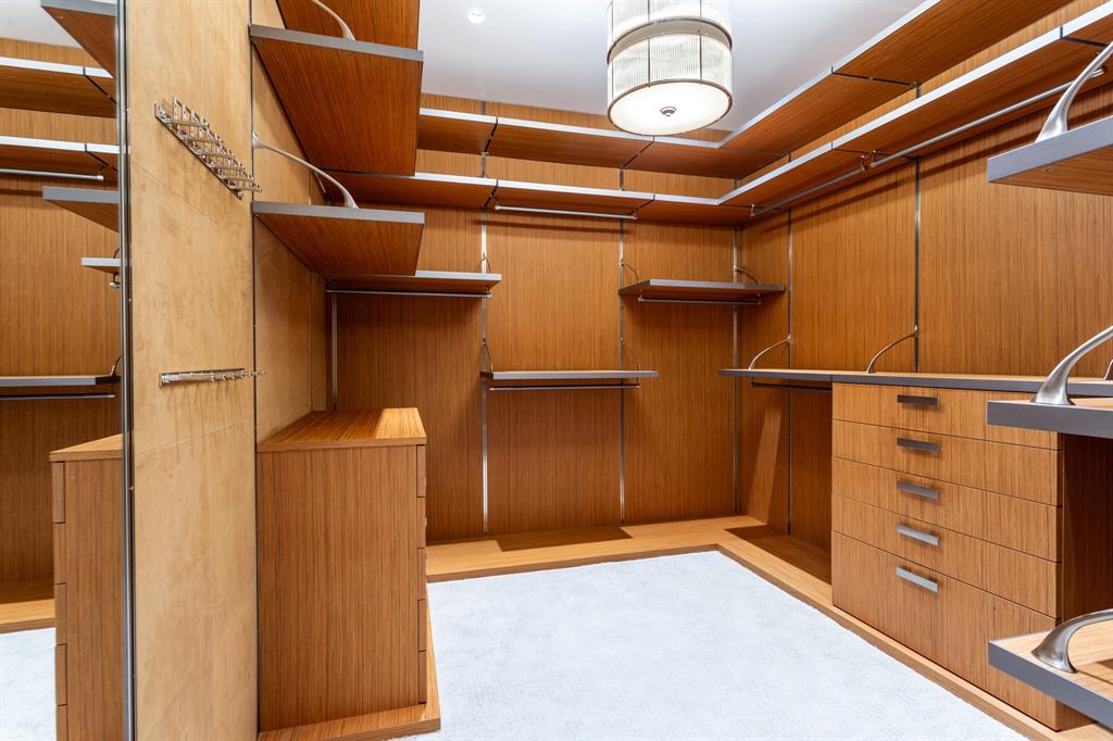 2300 Wolf Street, Unit 7D Dallas, TX 75201 - Photo 29 of 40 a view of entryway with wooden floor