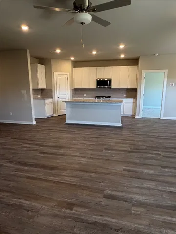 $368,190 | 247 Red Tail Hawk Lane, Cedar Creek, TX 78612