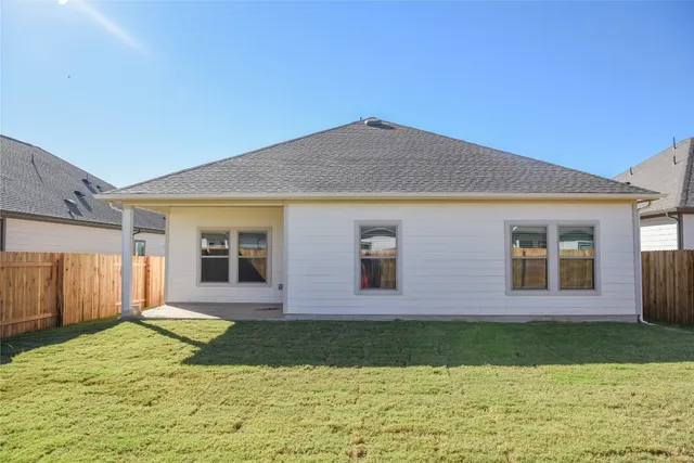 $368,190 | 247 Red Tail Hawk Lane, Cedar Creek, TX 78612