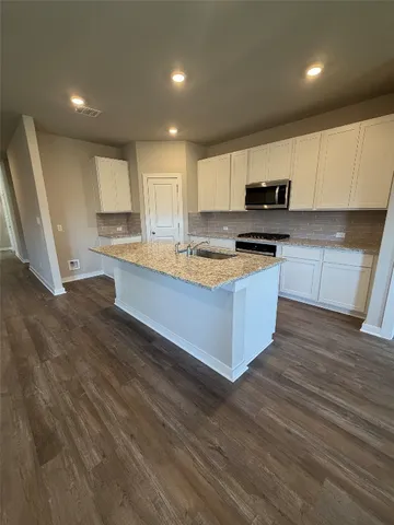 $368,190 | 247 Red Tail Hawk Lane, Cedar Creek, TX 78612