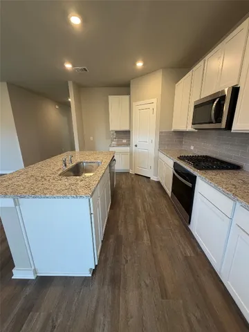 $368,190 | 247 Red Tail Hawk Lane, Cedar Creek, TX 78612