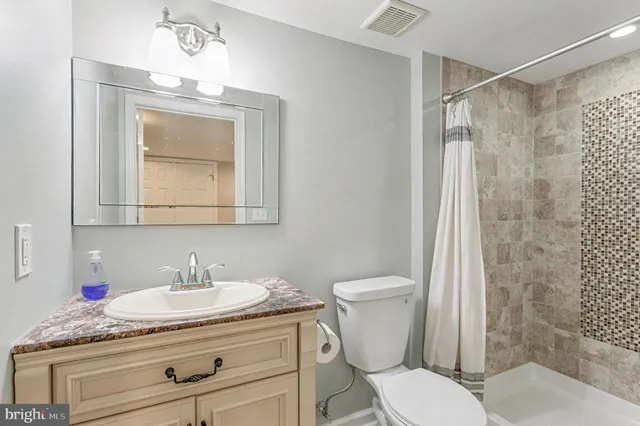 $235,000 | 8656 Oak Road, Baltimore, MD 21234