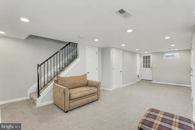 $235,000 | 8656 Oak Road, Baltimore, MD 21234