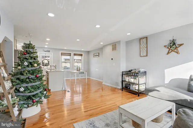 $235,000 | 8656 Oak Road, Baltimore, MD 21234