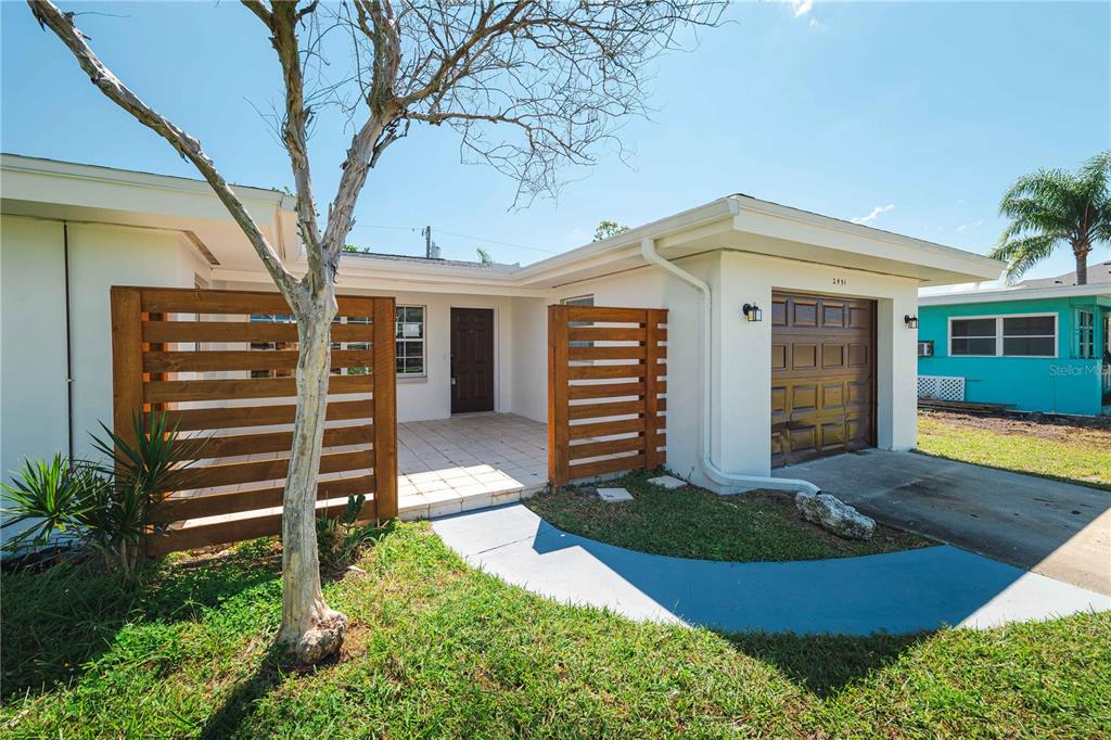 2491 Coronado Way Dunedin, FL 34698 - Photo 6 of 32