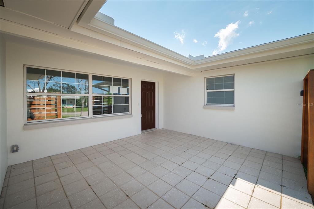 2491 Coronado Way Dunedin, FL 34698 - Photo 7 of 32