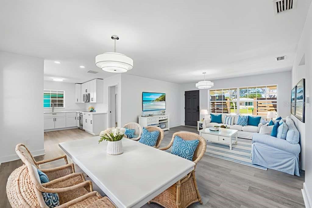 2491 Coronado Way Dunedin, FL 34698 - Photo 9 of 32