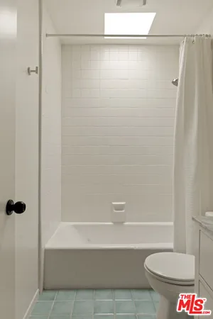$799,000 | 5100 Riverton Avenue, Unit 9, North Hollywood, CA 91601