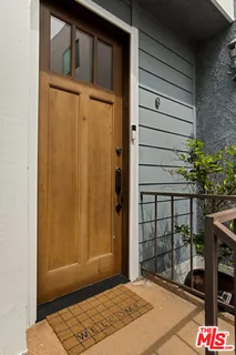 $799,000 | 5100 Riverton Avenue, Unit 9, North Hollywood, CA 91601