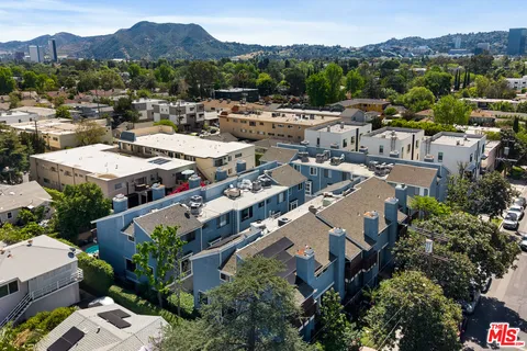 $799,000 | 5100 Riverton Avenue, Unit 9, North Hollywood, CA 91601