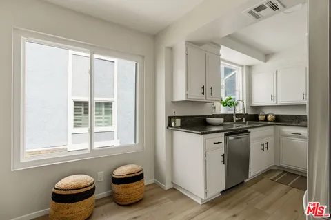 $799,000 | 5100 Riverton Avenue, Unit 9, North Hollywood, CA 91601