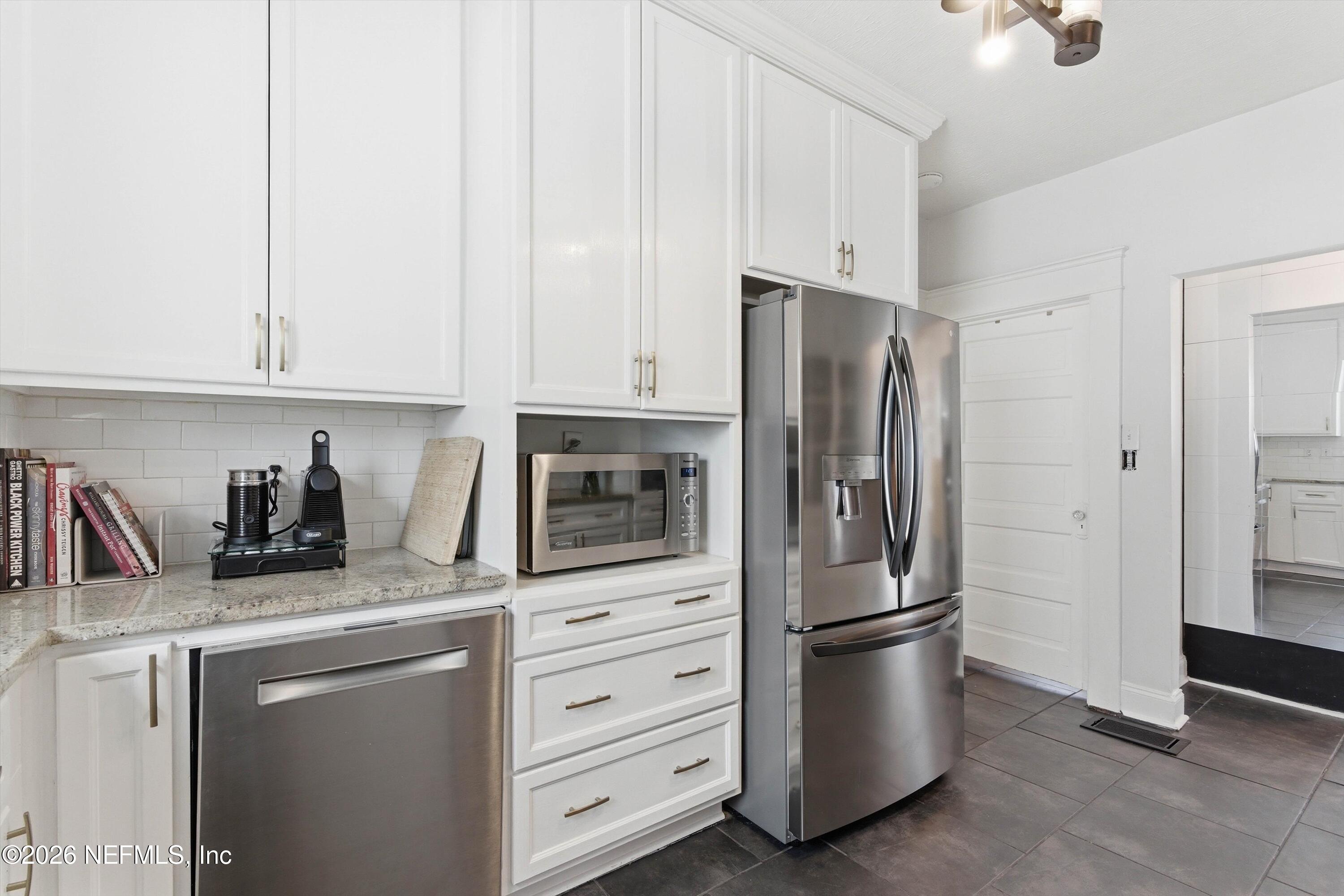 2221 Post Street Jacksonville, FL 32204 - Photo 16 of 48 Kitchen