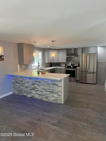 $310,000 | 30 Penny Lane, Sand Lake, NY 12018