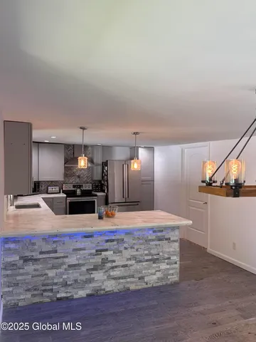 $310,000 | 30 Penny Lane, Sand Lake, NY 12018