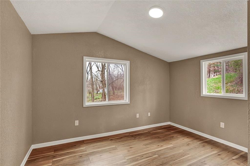 7314 Shannon Road Verona, PA 15147 - Photo 13 of 20 Gallery Image 13