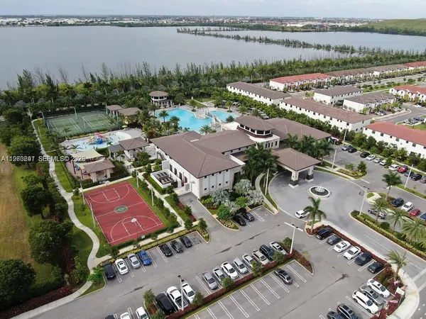 $4,700 | 10521 Northwest 81st Terrace, Doral, FL 33178