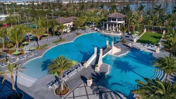 $4,700 | 10521 Northwest 81st Terrace, Doral, FL 33178