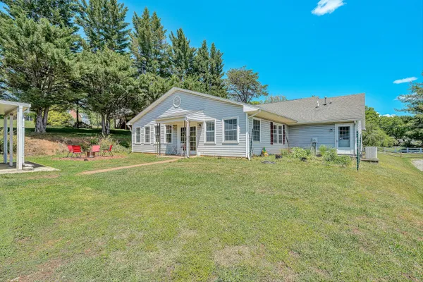 $414,950 | 3721 Chaparral Drive, Roanoke, VA 24018