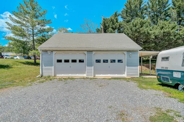 $414,950 | 3721 Chaparral Drive, Roanoke, VA 24018