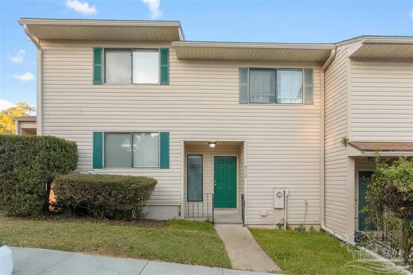 $1,600 | 912 Brookside Place, Pensacola, FL 32503