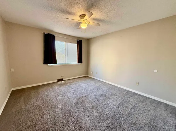 $1,500 | 912 Brookside Place, Pensacola, FL 32503