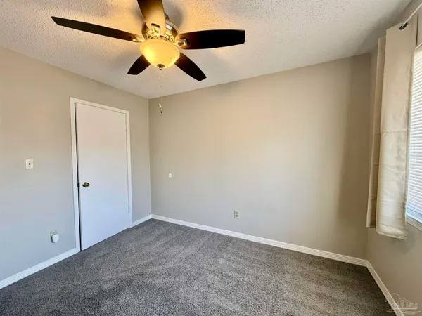 $1,500 | 912 Brookside Place, Pensacola, FL 32503