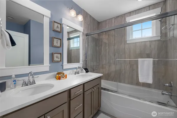 $2,349,000 | 3 Campfire Lane, Pacific Beach, WA 98571