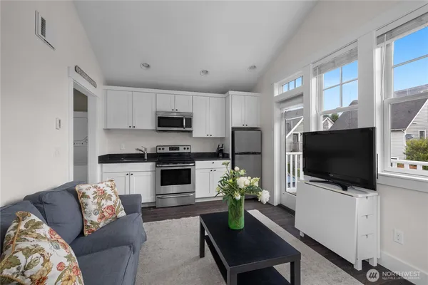 $2,349,000 | 3 Campfire Lane, Pacific Beach, WA 98571