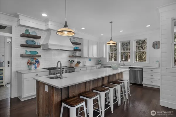 $2,349,000 | 3 Campfire Lane, Pacific Beach, WA 98571