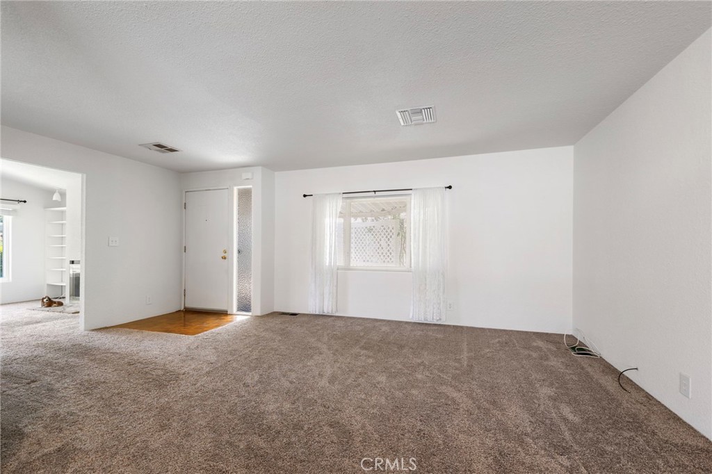 10450 Frontier Trail Cherry Valley, CA 92223 - Photo 5 of 41