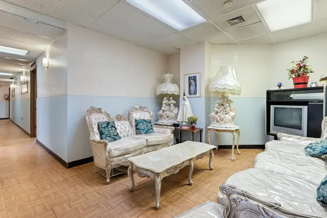 $779,500 | 3549 West Irving Park Road, Chicago, IL 60618