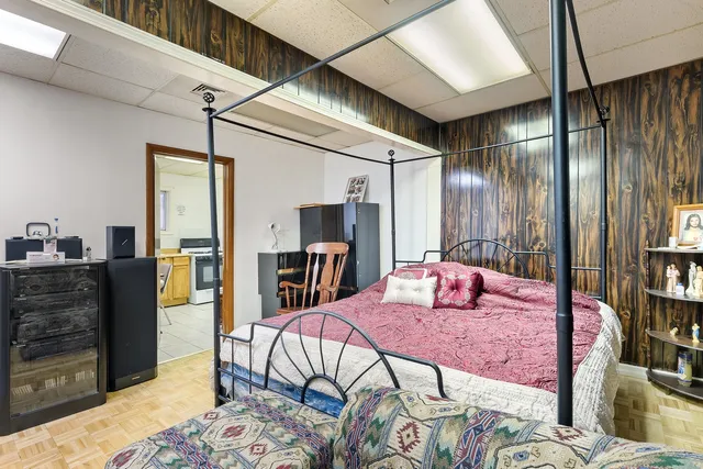 $779,500 | 3549 West Irving Park Road, Chicago, IL 60618