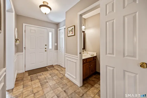 $317,000 | 214 Waters Edge Drive, Unit 214, Southington, CT 06489