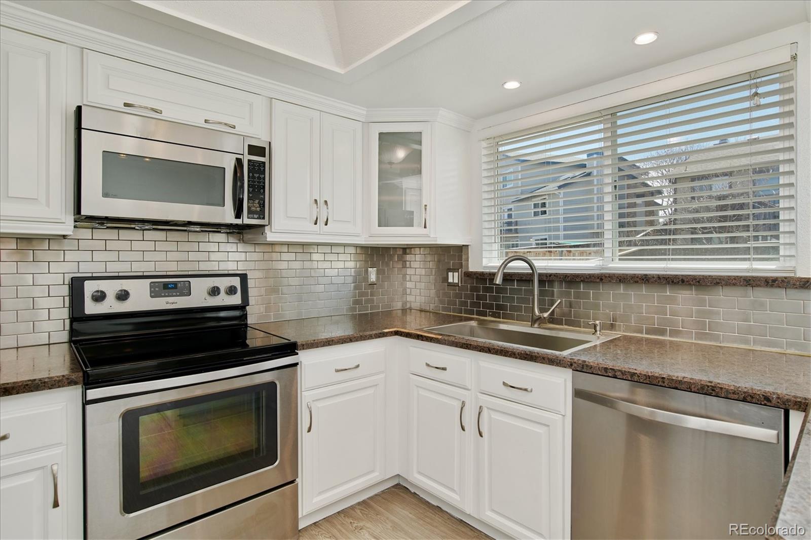 624 Ridgeglen Way Highlands Ranch, CO 80126 - Photo 13 of 30 Gallery Image 13
