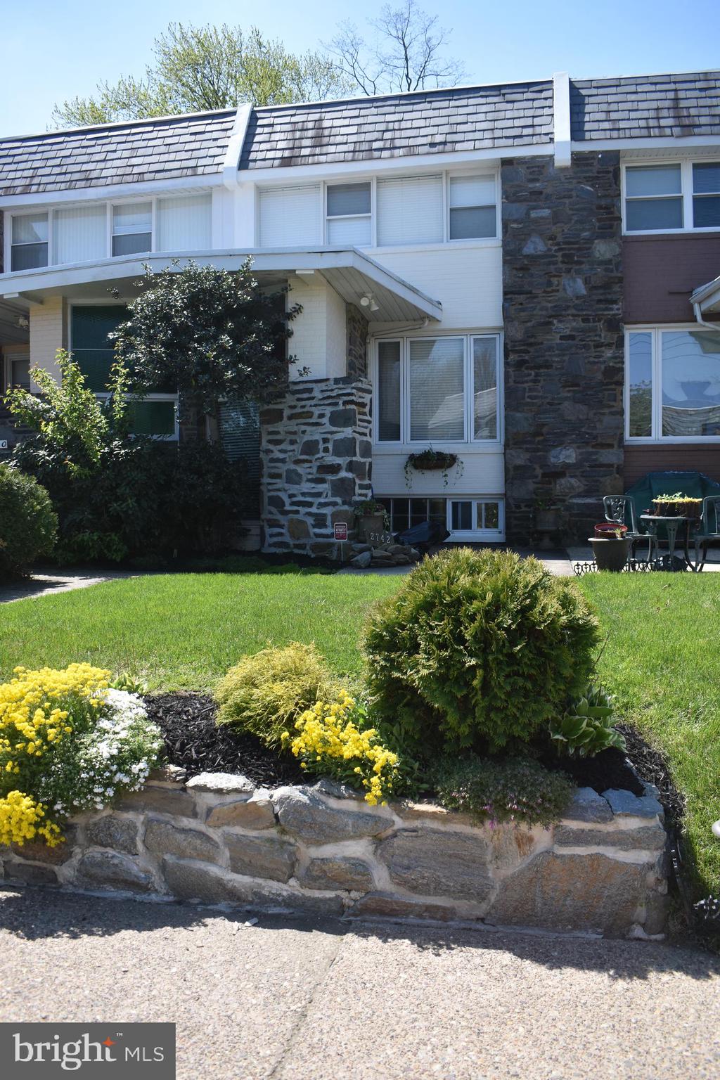 2742 West Country Club Road Philadelphia, PA 19131 - Photo 1 of 23 Exterior Front