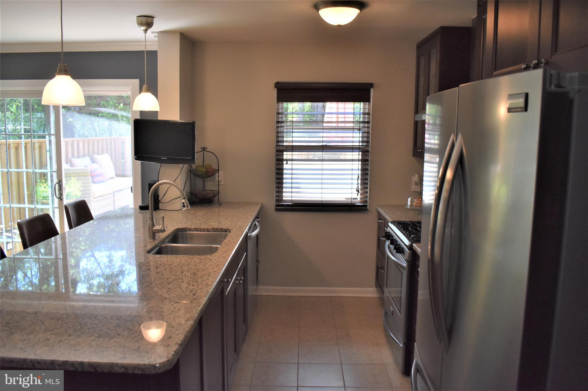 2742 West Country Club Road Philadelphia, PA 19131 - Photo 9 of 23 Kitchen