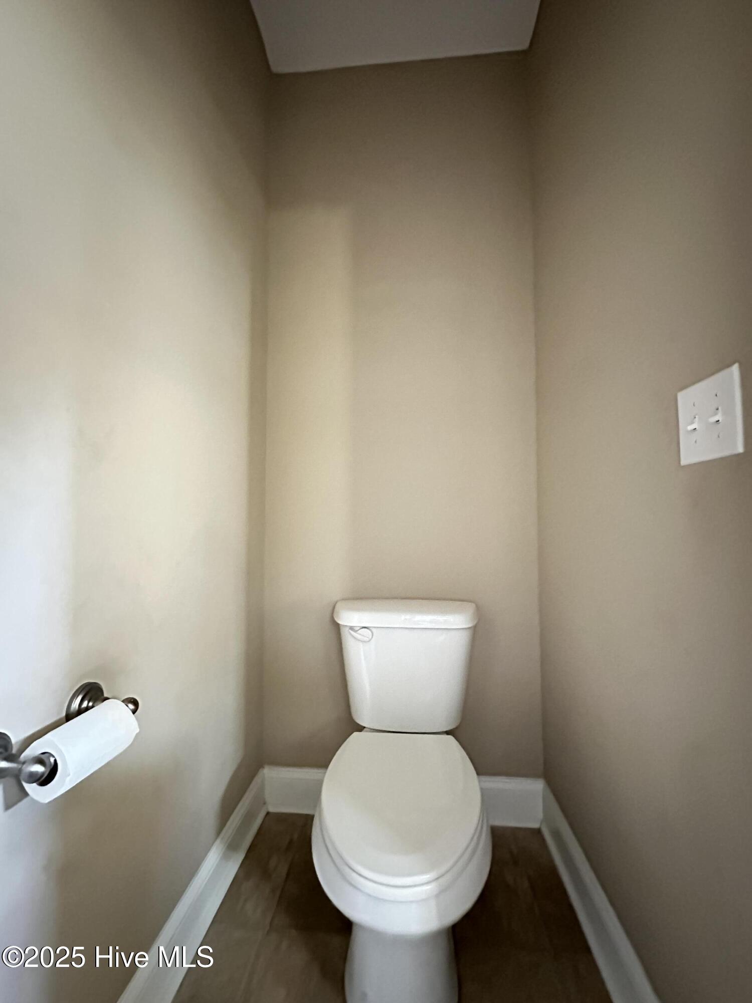 216 Beaverdam Drive Clinton, NC 28328 - Photo 37 of 51 Private Toilet Room