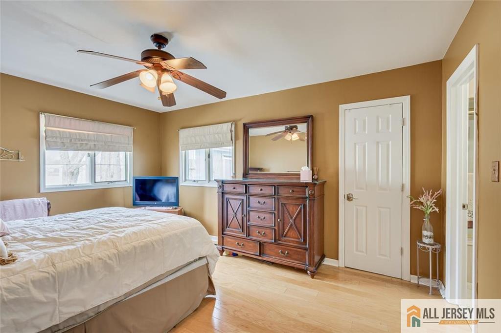 26 Winant Road Kendall Park, NJ 08824 - Photo 10 of 21 Gallery Image 10