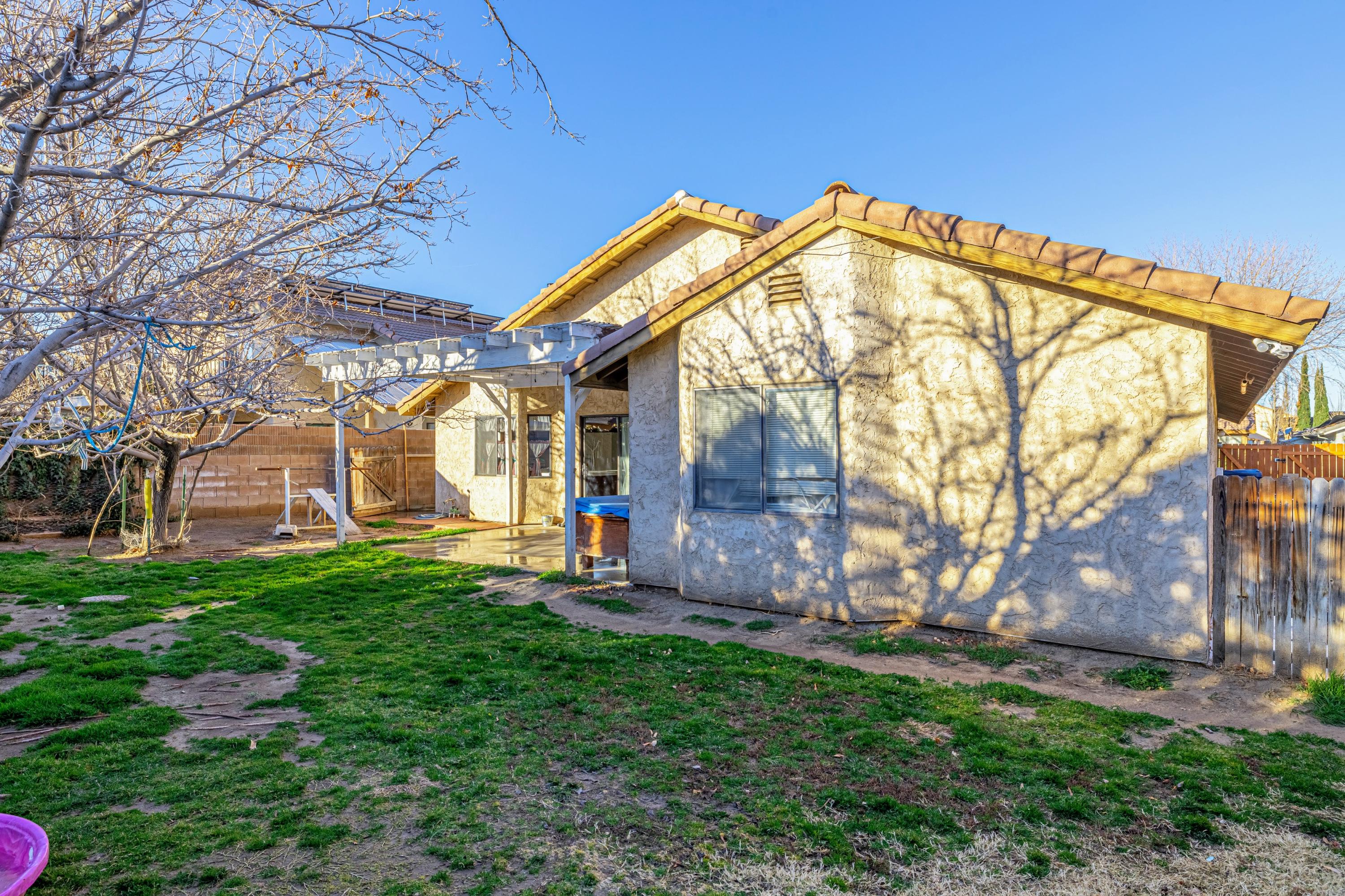 44052 Ruthron Avenue Lancaster, CA 93536 - Photo 16 of 24 JMY_2954-HDR