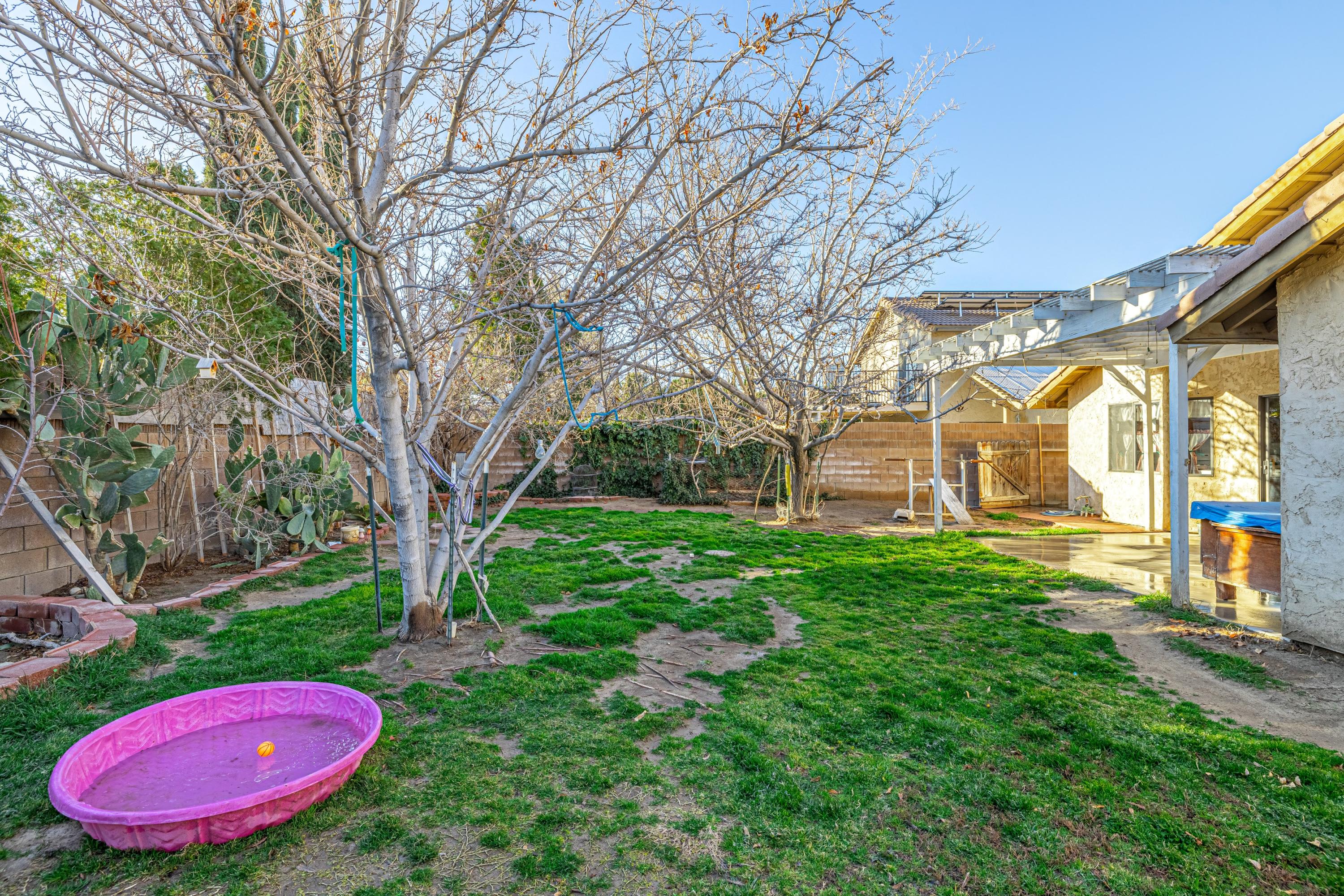 44052 Ruthron Avenue Lancaster, CA 93536 - Photo 17 of 24 JMY_2960-HDR