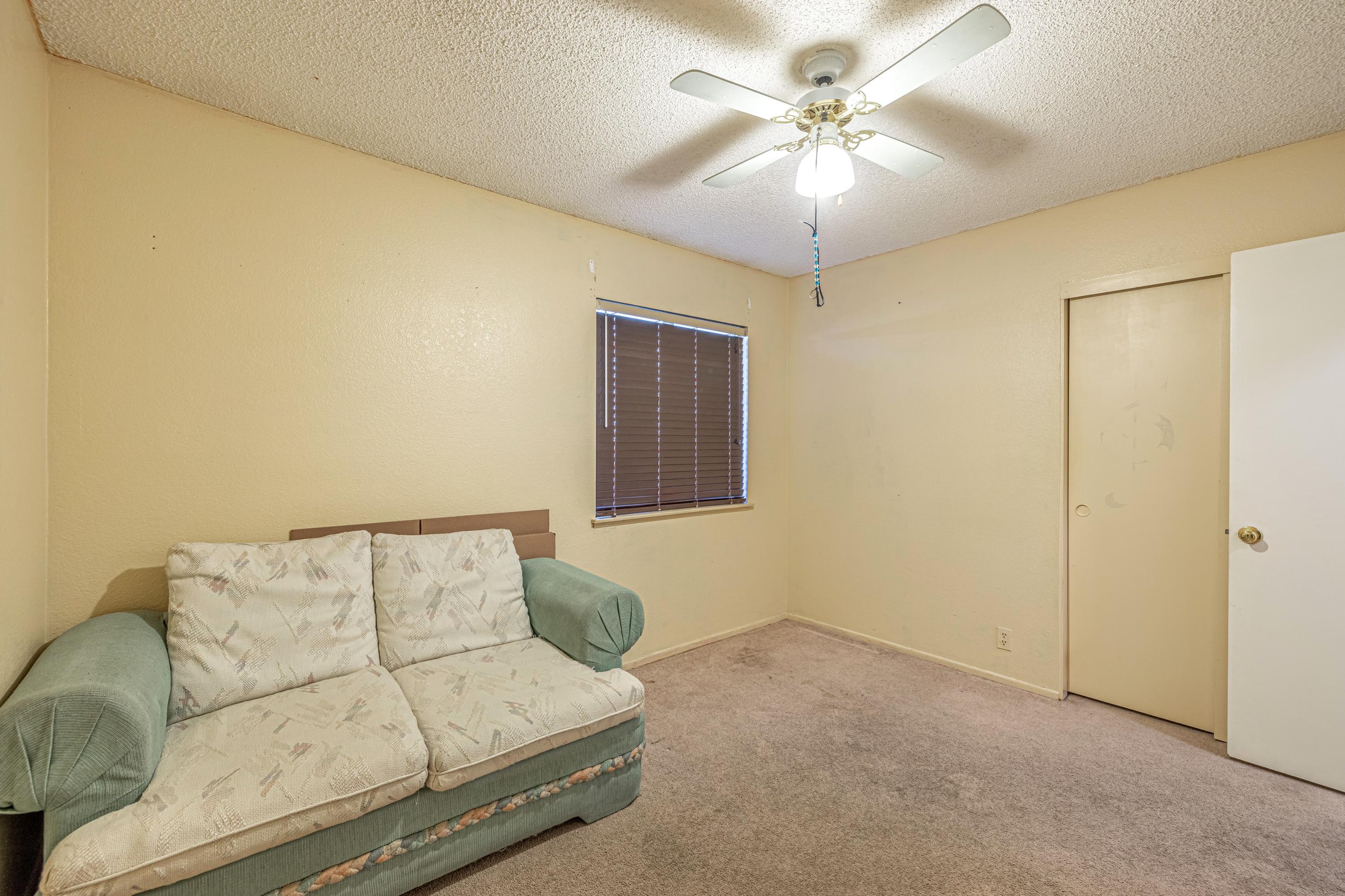 44052 Ruthron Avenue Lancaster, CA 93536 - Photo 21 of 24 Bedroom 2