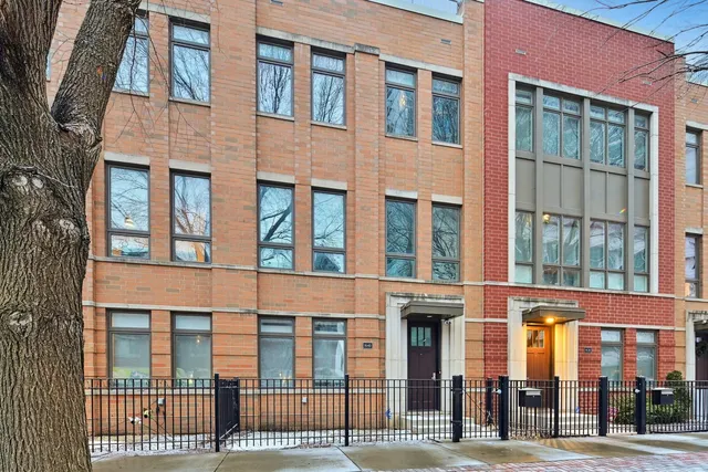 $1,580,000 | 1640 South Prairie Avenue, Chicago, IL 60616