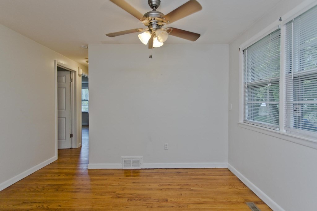 688 Parker Street Springfield, MA 01129 - Photo 28 of 42 Gallery Image 28
