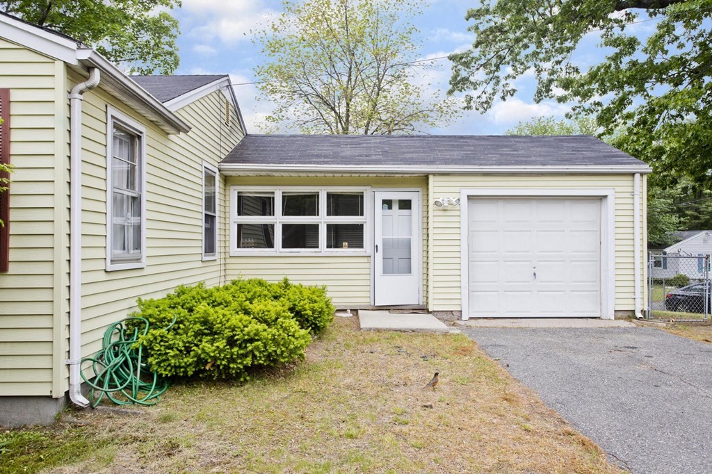 688 Parker Street Springfield, MA 01129 - Photo 3 of 42 Gallery Image 3
