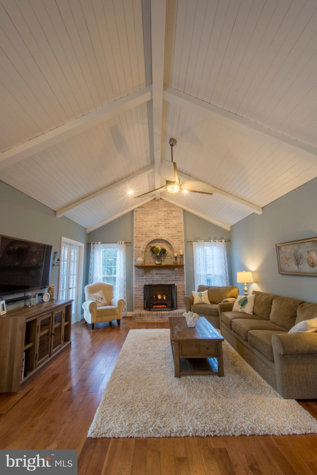 3209 Magnolia Ridge Road Annapolis, MD 21403 - Photo 15 of 106 Vaulted Ceiling in Family Room