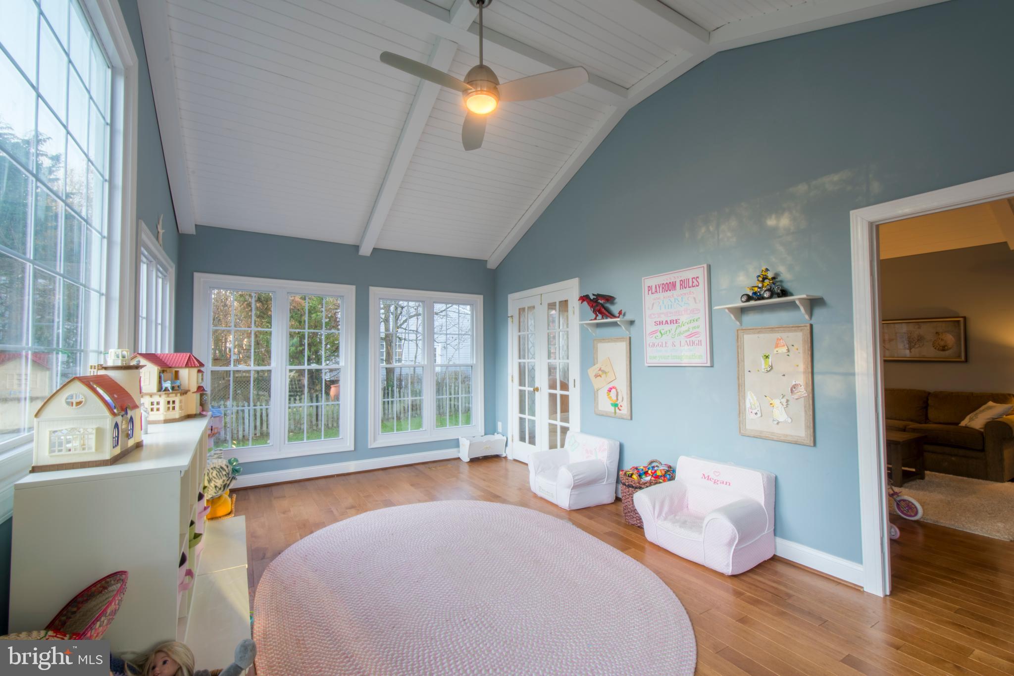 3209 Magnolia Ridge Road Annapolis, MD 21403 - Photo 18 of 106 Vaulted Ceiling In Sunroom
