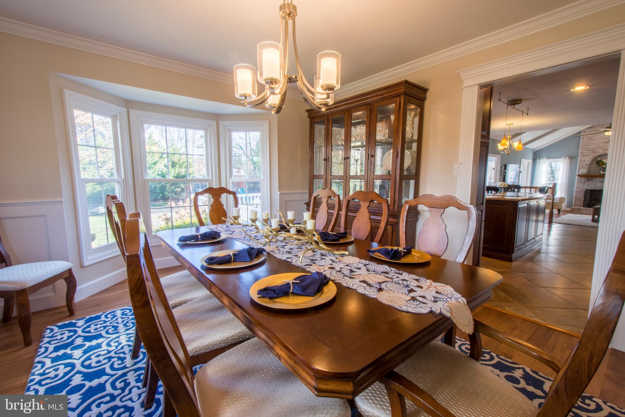 3209 Magnolia Ridge Road Annapolis, MD 21403 - Photo 23 of 106 Dining Room Adjoins Kitchen