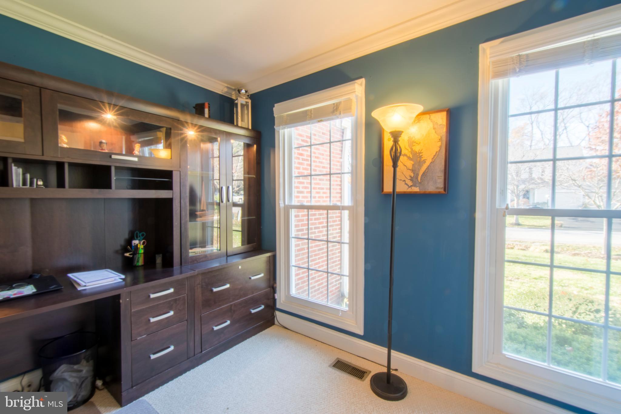 3209 Magnolia Ridge Road Annapolis, MD 21403 - Photo 31 of 106 Elongated Windows Overlooking Front Yard