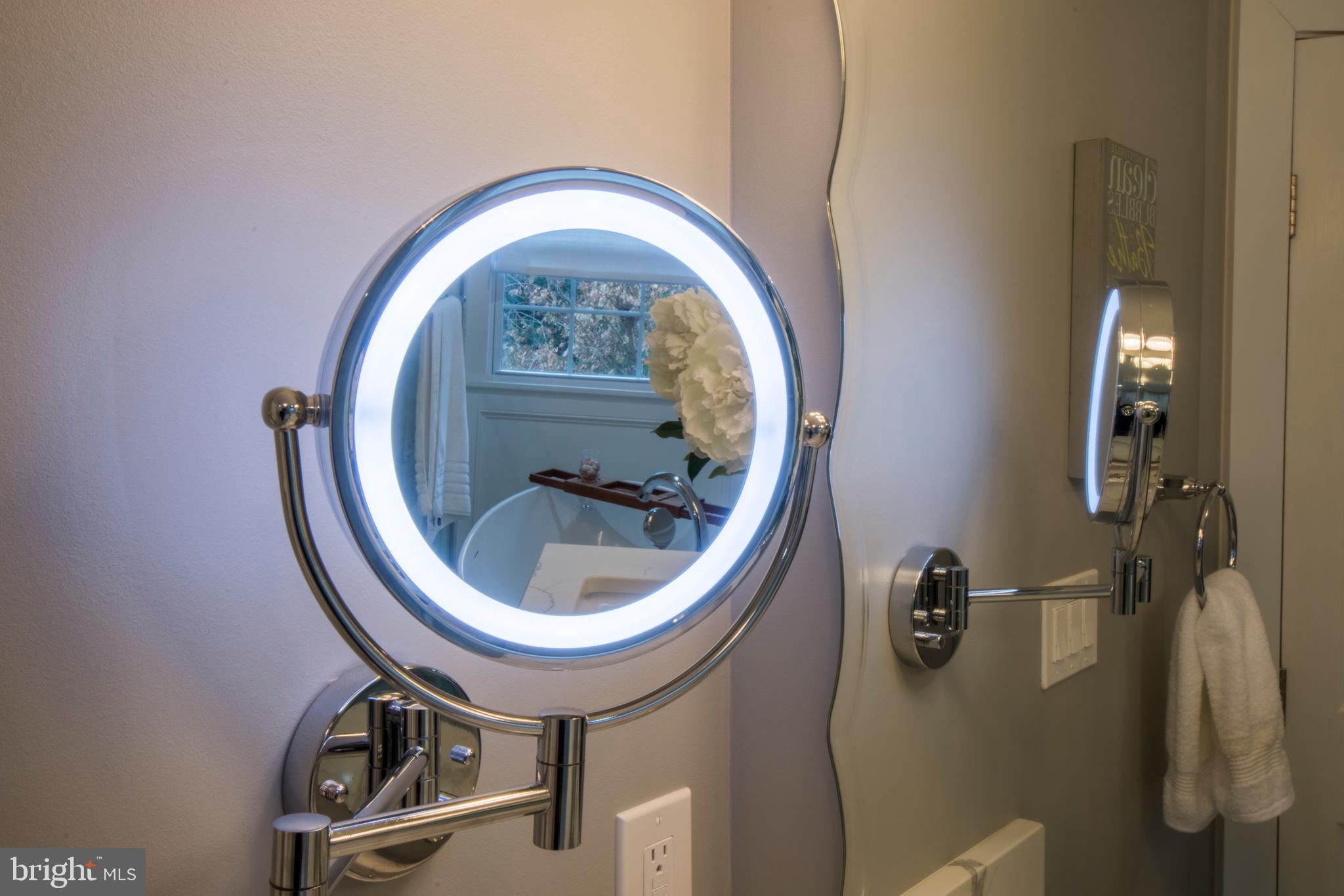 3209 Magnolia Ridge Road Annapolis, MD 21403 - Photo 49 of 106 Hardwired Make-up Mirror In Owners Bathroom