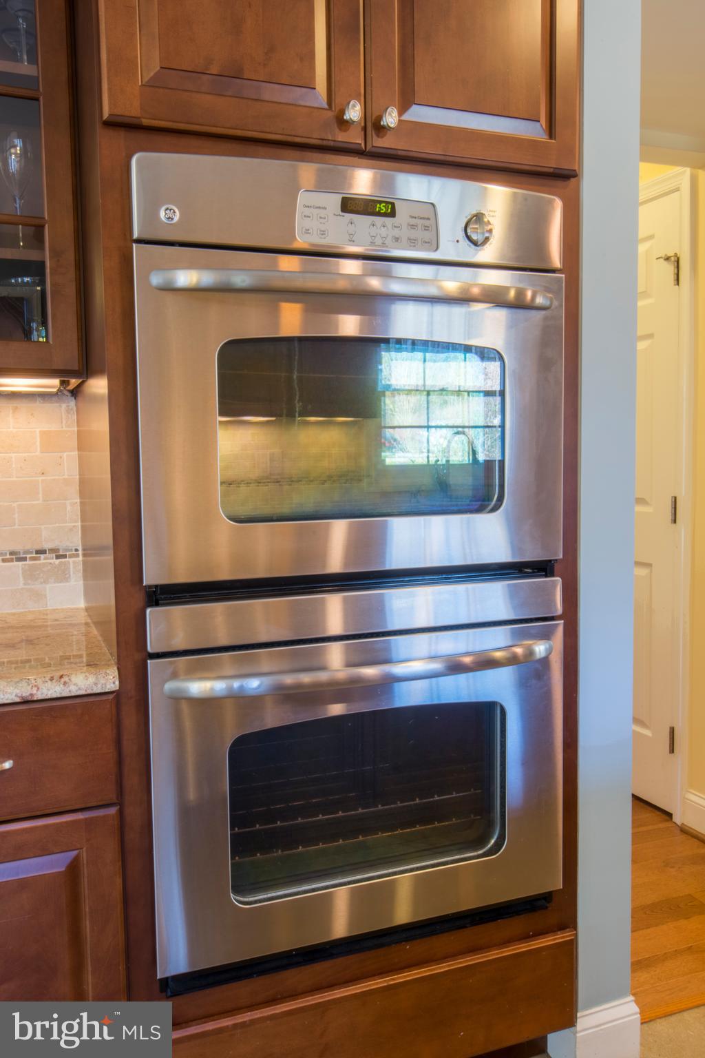 3209 Magnolia Ridge Road Annapolis, MD 21403 - Photo 8 of 106 Stainless Steel Double Wall Ovens